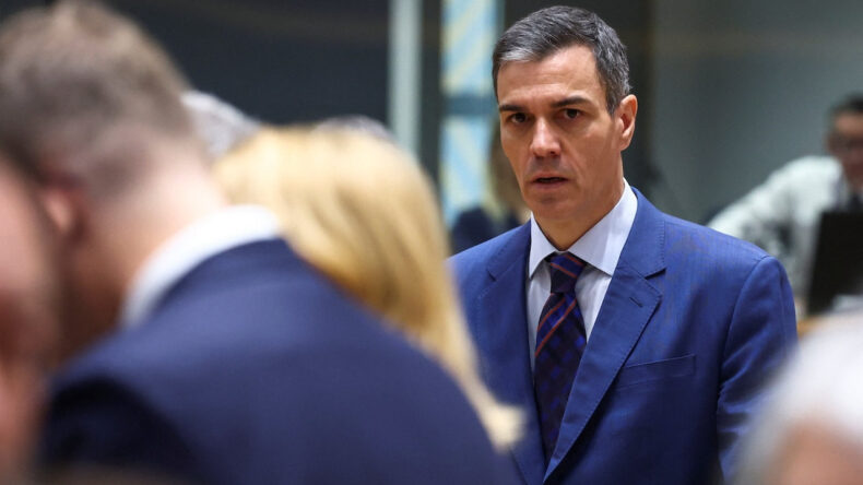 Trump'a Rest &Ccedil;ekmişti: Pedro Sanchez'den Manidar A&ccedil;ıklama