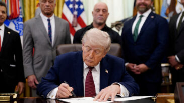 Trump'tan tartışma yaratacak karar