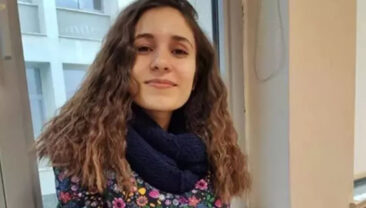 Turhan &Ccedil;&ouml;mez'den &ccedil;arpıcı G&uuml;listan Doku paylaşımı