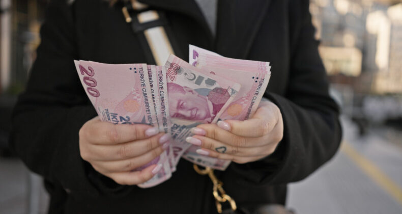 Tüketici kredileri 6 trilyon lirayı aştı