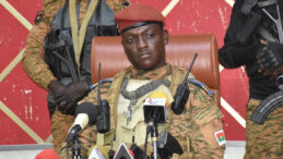 T&uuml;m Siyasi Partileri Fesheden Burkina Faso Lideri: Demokrasi Bize G&ouml;re Değil