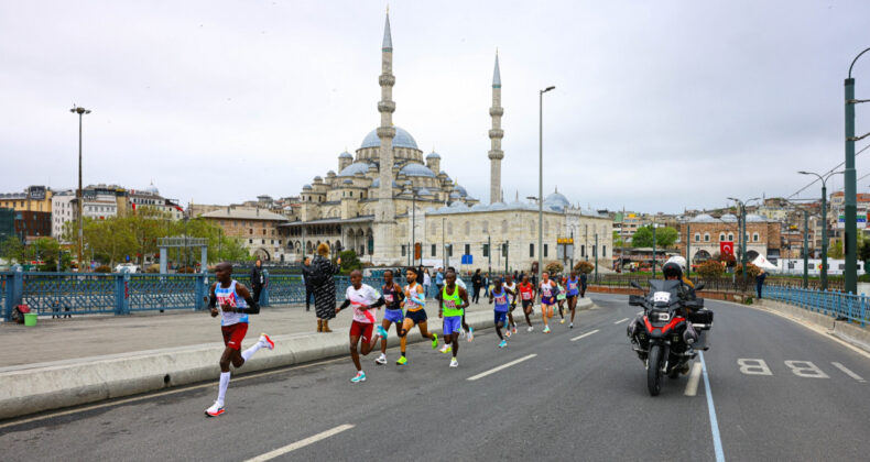 T&uuml;rkiye İş Bankası 12. İstanbul Yarı Maratonu pazar g&uuml;n&uuml; koşuluyor