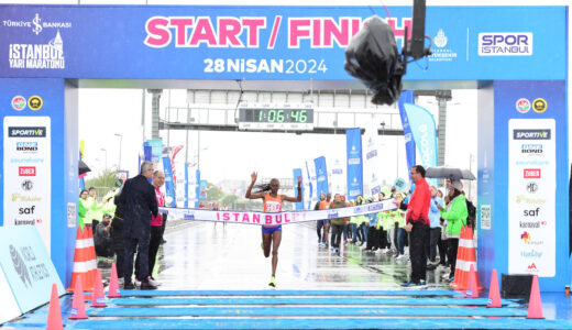 T&uuml;rkiye İş Bankası 21. İstanbul Yarı Maratonu başladı