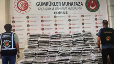 T&uuml;rkiye&rsquo;ye Sokulmak İstenen 420 Kilogram Uyuşturucuya Operasyon
