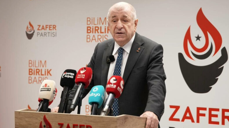 &Uuml;mit &Ouml;zdağ: T&uuml;rkiye Y&uuml;zyılı değil, Makarna Y&uuml;zyılı