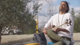 &Uuml;nl&uuml; sanat&ccedil;ı, Trump'ın tehdit ettiği elektrik santralinin &ouml;n&uuml;ne kamp kurdu