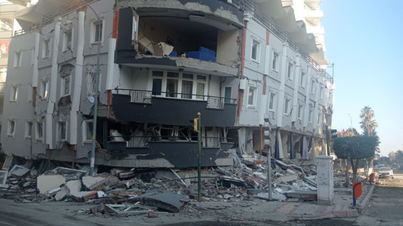 Uzman isim uyardı: Depremde sağlam bina yetmez, belirleyici zemin