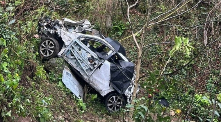 Yama&ccedil;tan Yuvarlanan Otomobil Baba ile Kızına Mezar Oldu