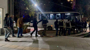 Yapay zekalı ehliyet sınavı dolandırıcılığı: 14 tutuklama
