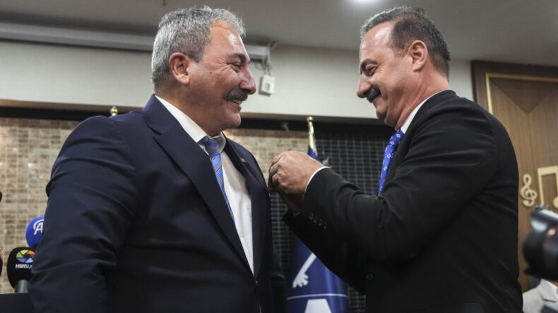 Yavuz Ağıralioğlu, Eski İYİ Partili İsme Rozet Taktı