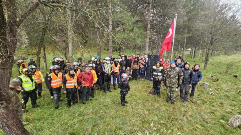 Yıllar Sonra Şehit Y&uuml;zbaşının Kayıp Mezarı Bulundu