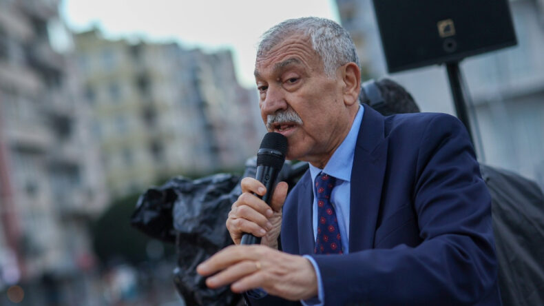 Zeydan Karalar &ccedil;ağrısını yineledi: 'Kent &ccedil;ok b&uuml;y&uuml;k kayıp yaşıyor'